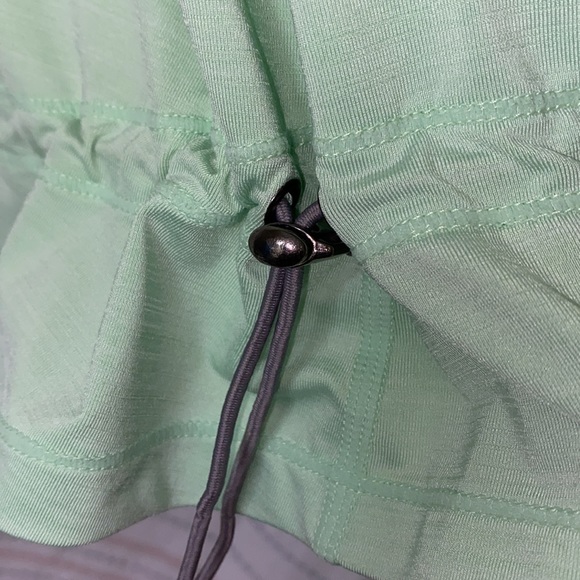 Active tops - Picture 8 of 12